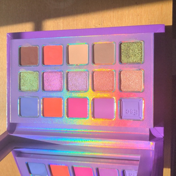 Kaleidos Other - Kaleidos Escape Pod Eyeshadow Palette